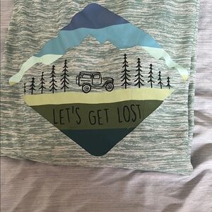 Price drop !!Green Long Sleeve Graphic Shirt